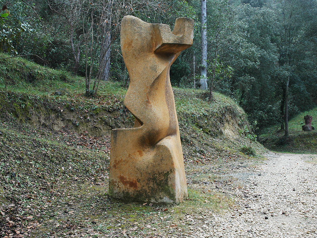 Sobreeixidor de la forma [1]