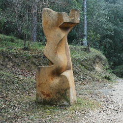 Sobreeixidor de la forma [1]